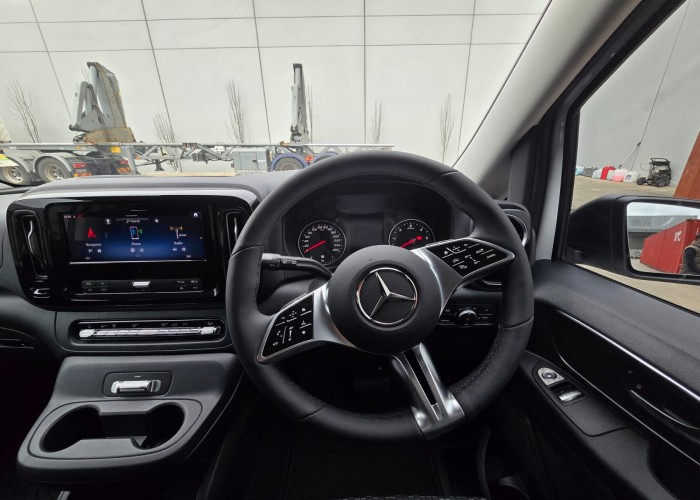 Used 1
                    MERCEDES BENZ
                     for Sale Image