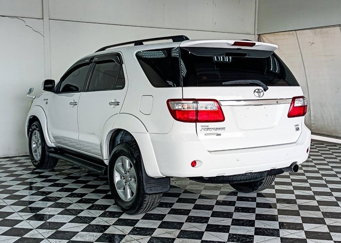 Used 7
                    TOYOTA
                     for Sale Image