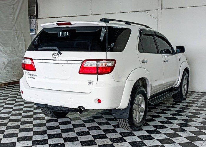 Used 7
                    TOYOTA
                     for Sale Image