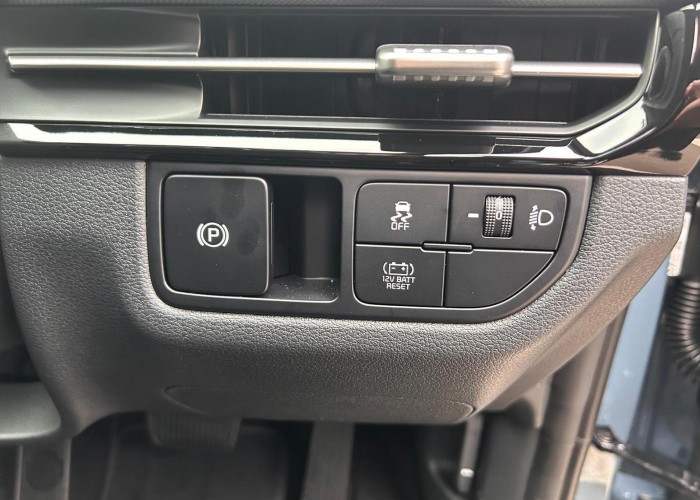 Used 1
                    KIA
                     for Sale Image