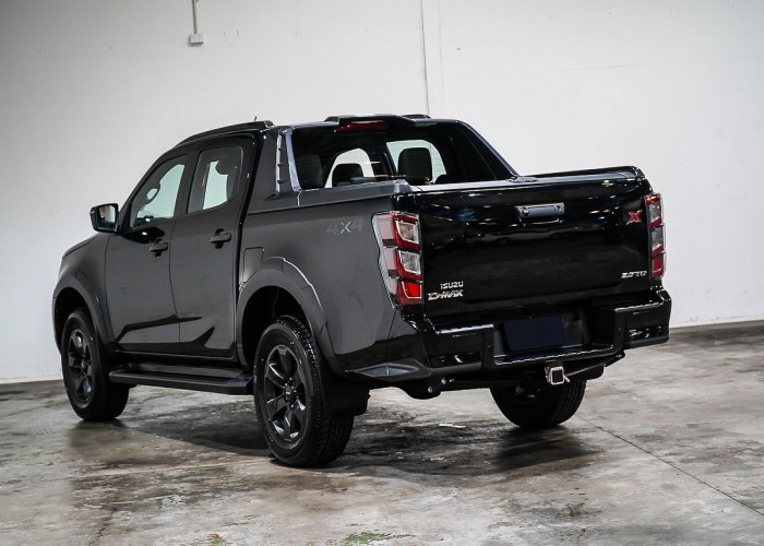 Used 1
                    ISUZU
                     for Sale Image