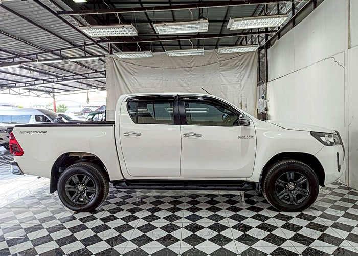 Used 1
                    TOYOTA
                     for Sale Image