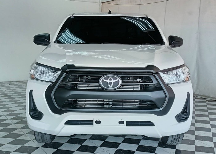 Used 9
                    TOYOTA
                     for Sale Image