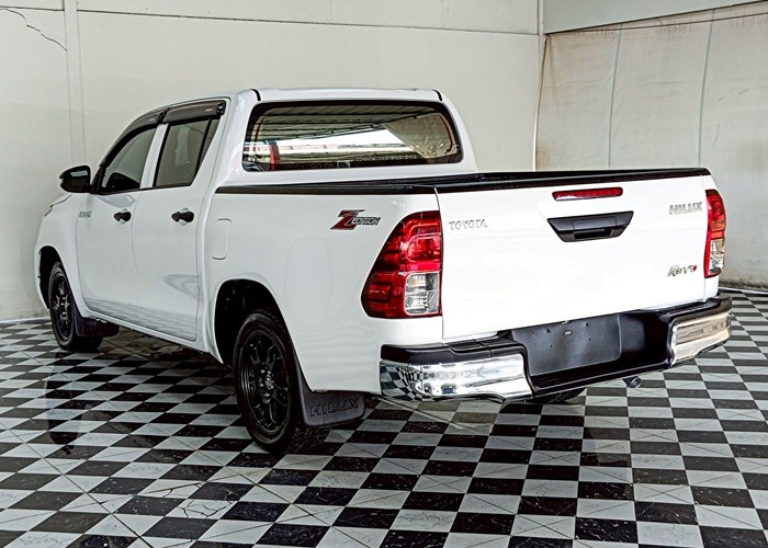 Used 11
                    TOYOTA
                     for Sale Image