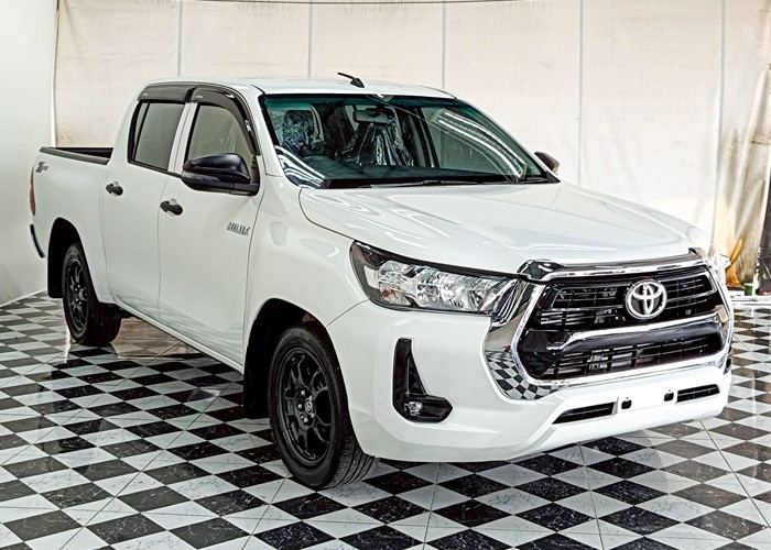 Used 11
                    TOYOTA
                     for Sale Image