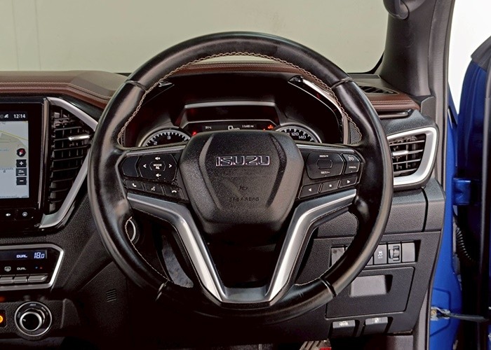 Used 5
                    ISUZU
                     for Sale Image
