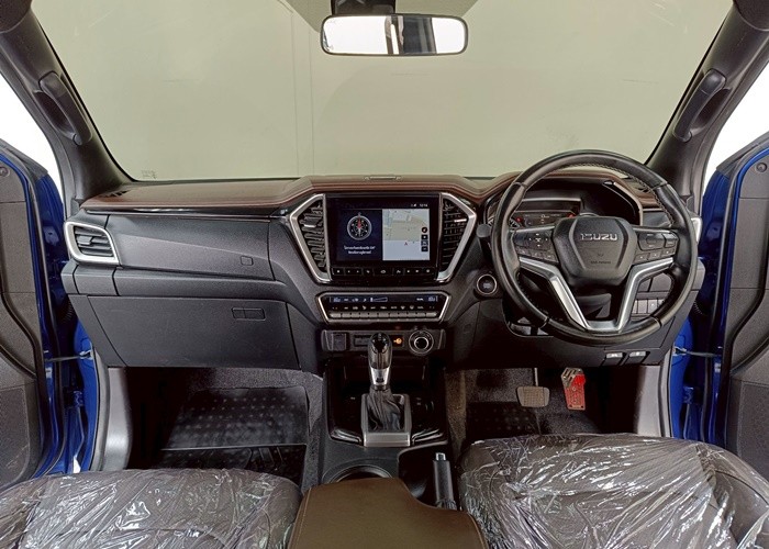 Used 5
                    ISUZU
                     for Sale Image