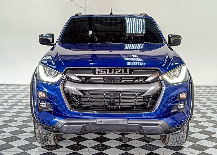 Used 5
                    ISUZU
                     for Sale Image
