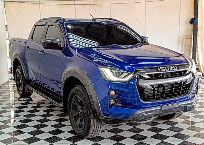 Used 5
                    ISUZU
                     for Sale Image
