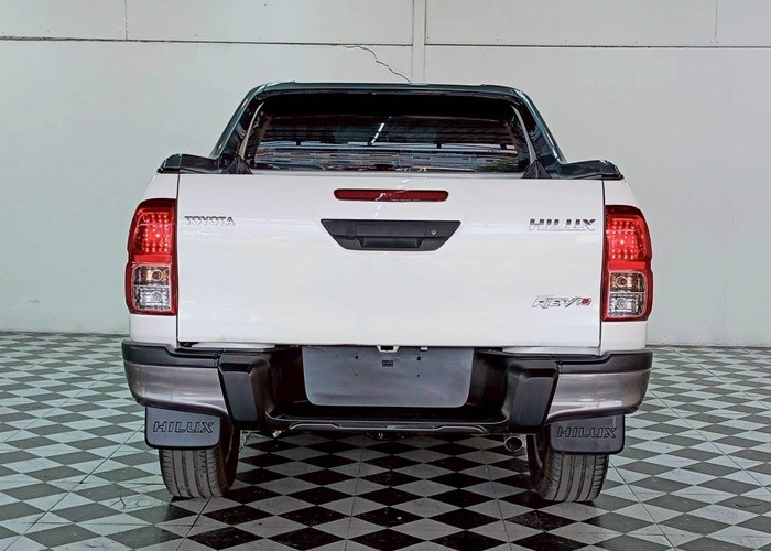 Used 5
                    TOYOTA
                     for Sale Image