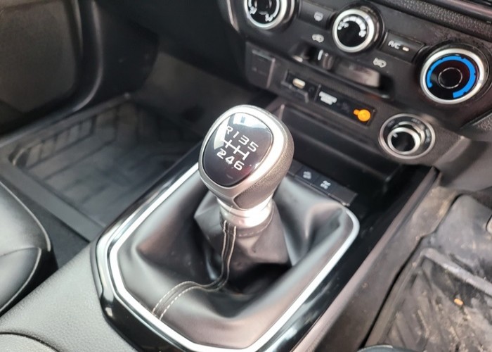 Used 8
                    ISUZU
                     for Sale Image