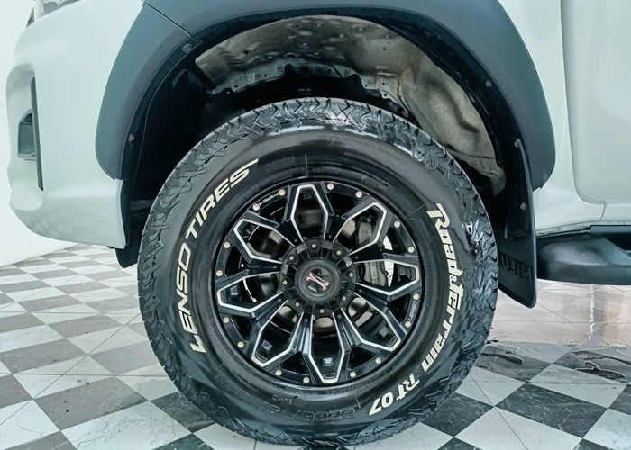 Used 4
                    TOYOTA
                     for Sale Image