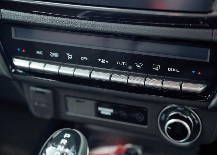 Used 1
                    ISUZU
                     for Sale Image