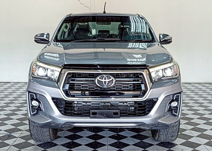 Used 12
                    TOYOTA
                     for Sale Image