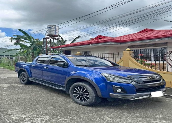 Used 2
                    ISUZU
                     for Sale Image