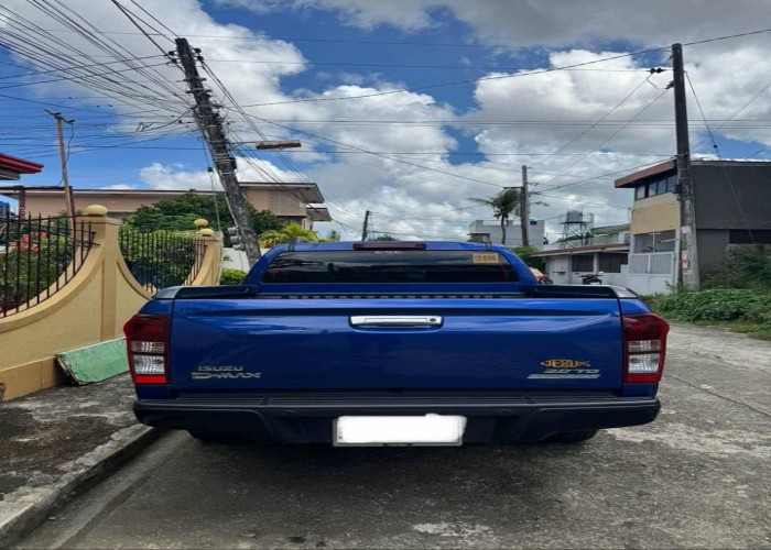 Used 2
                    ISUZU
                     for Sale Image