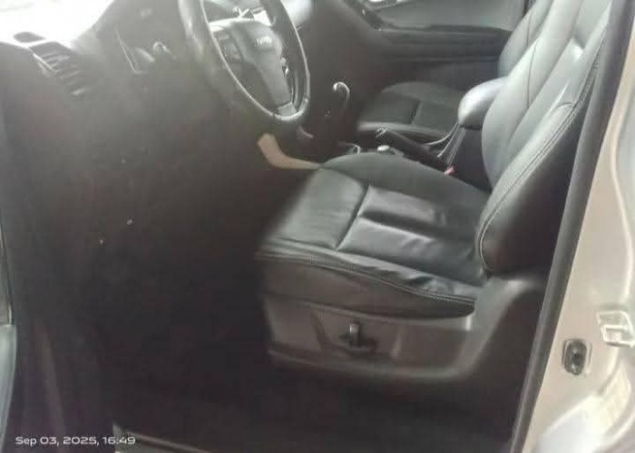 Used 1
                    ISUZU
                     for Sale Image