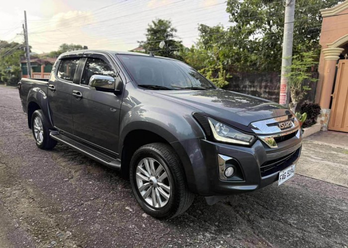 Used 1
                    ISUZU
                     for Sale Image