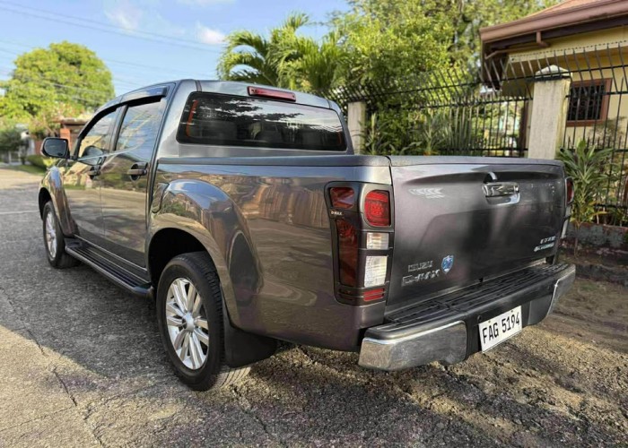 Used 1
                    ISUZU
                     for Sale Image