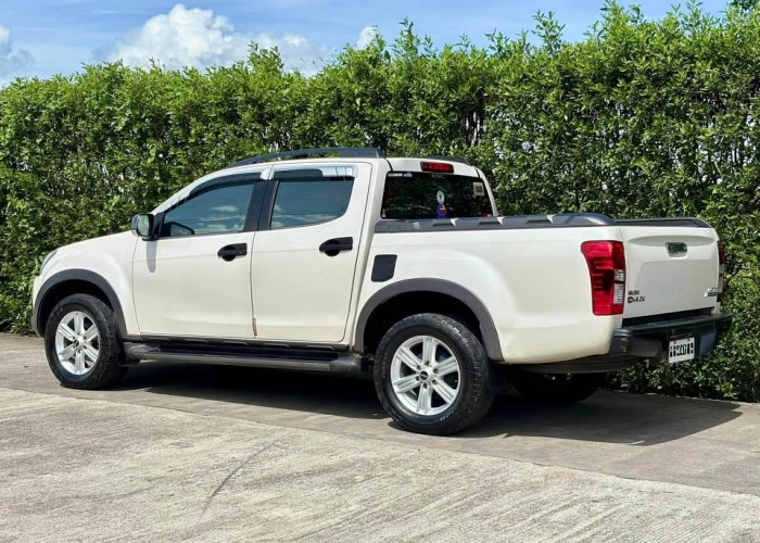 Used 3
                    ISUZU
                     for Sale Image