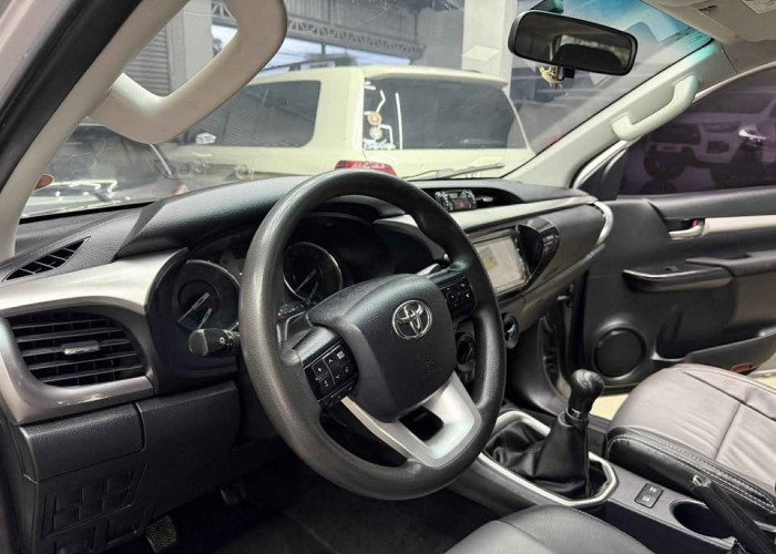 Used 5
                    TOYOTA
                     for Sale Image