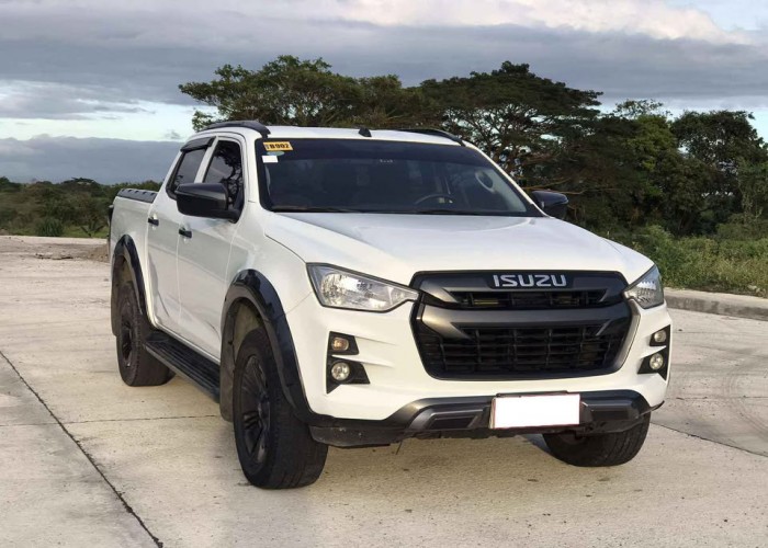 Used 1
                    ISUZU
                     for Sale Image