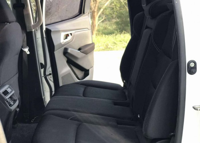 Used 1
                    ISUZU
                     for Sale Image