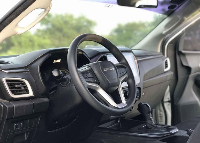 Used 1
                    ISUZU
                     for Sale Image