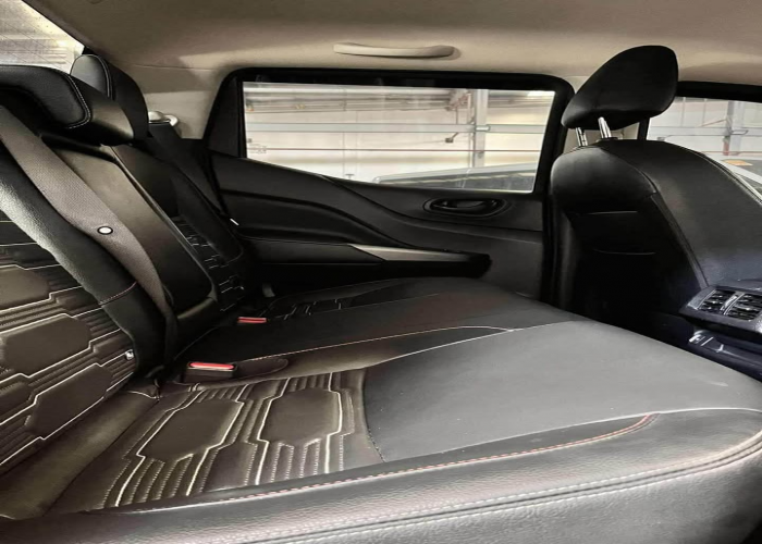 Used 4
                    NISSAN
                     for Sale Image
