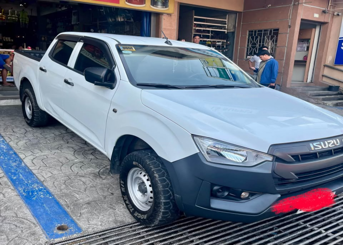 Used 9
                    ISUZU
                     for Sale Image