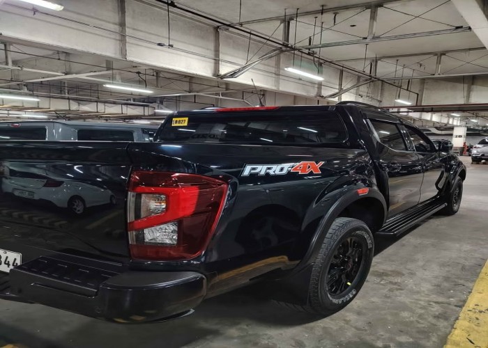 Used 1
                    NISSAN
                     for Sale Image