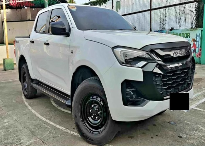 Used 1
                    ISUZU
                     for Sale Image