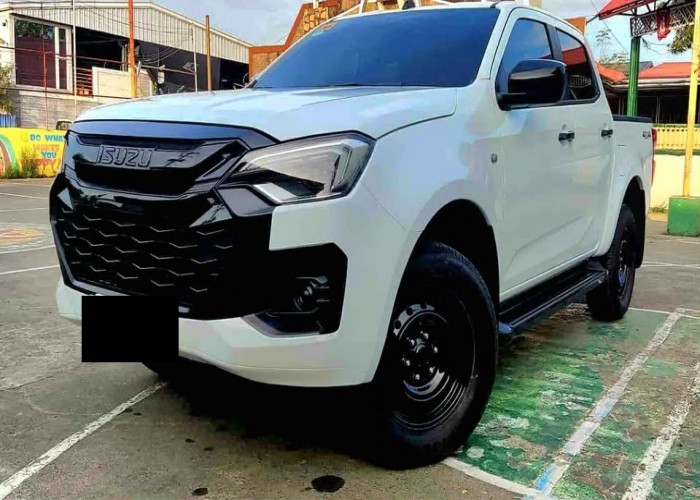 Used 1
                    ISUZU
                     for Sale Image