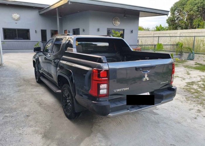 Used 1
                    MITSUBISHI
                     for Sale Image