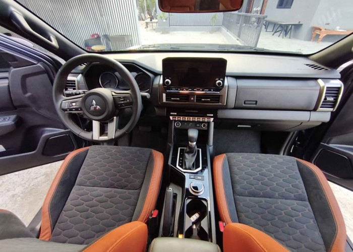 Used 1
                    MITSUBISHI
                     for Sale Image