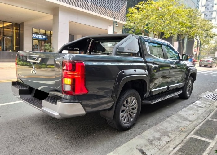 Used 1
                    MITSUBISHI
                     for Sale Image